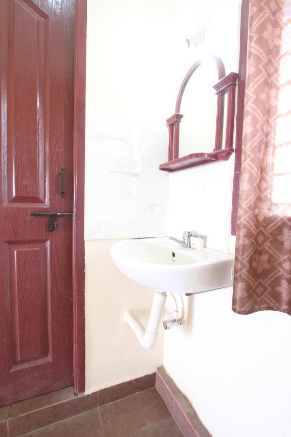 Naadi Family Homestay Thanjavur Exteriör bild