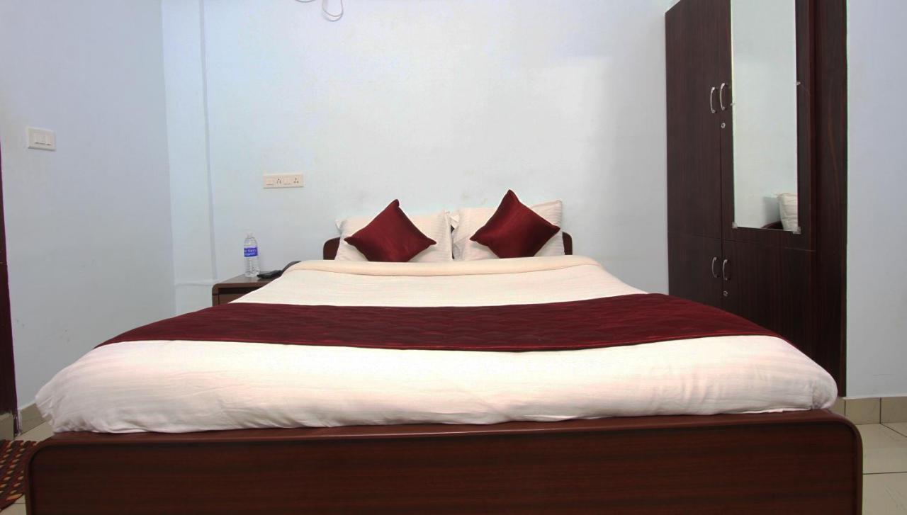 Naadi Family Homestay Thanjavur Exteriör bild